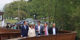 Donostia estrena la nueva pasarela de Miramón