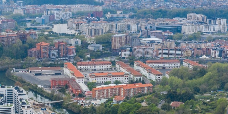 Defensa autoriza la cesión los cuarteles de Loiola al Ayuntamiento de Donostia