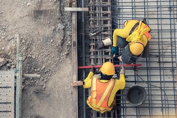 El número de contratos en el sector de la  construcción cayó un 17% en marzo