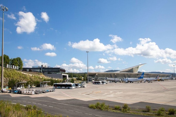 El Ministerio de Transportes aprueba el Plan Director del Aeropuerto de Bilbao
