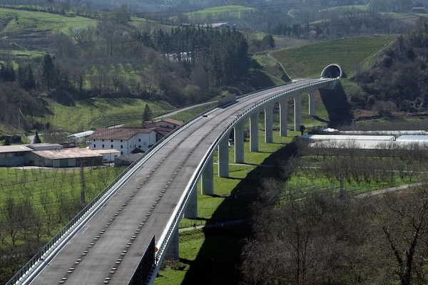 Licitadas las obras de la base para montar la vía en el ramal guipuzcoano de la ‘Y’ vasca