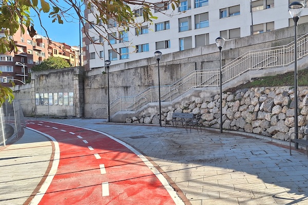 Bilbao acaba la recuperación del talud junto a la Avenida del Ferrocarril