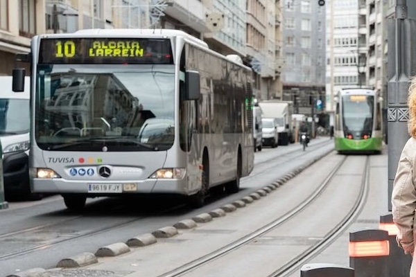 ETS adjudica la urbanización de General Álava e Independencia