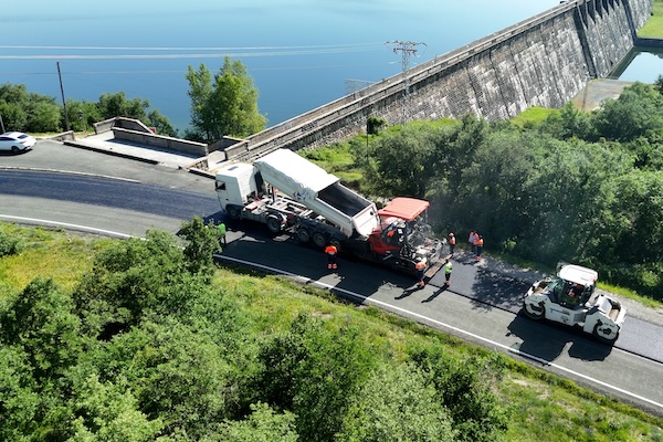 La Diputación de Álava va a mejorar el firme de 40 carreteras