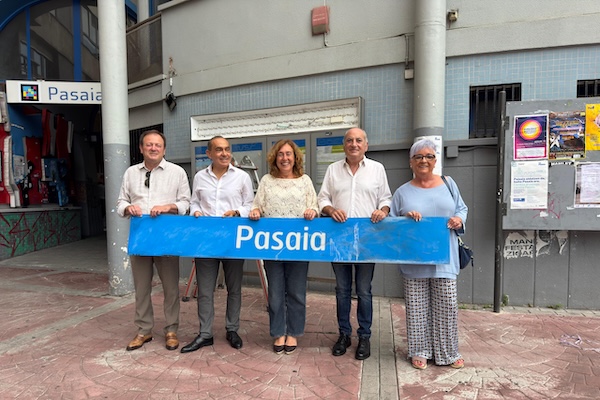 ETS desmantela el viaducto y la antigua estación del Topo en Pasaia